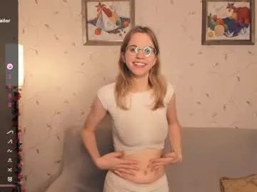 cutefluffy — Make my top higher and tease with boobs     #shy #teen #lovense #young #18 [0 tokens remaining]