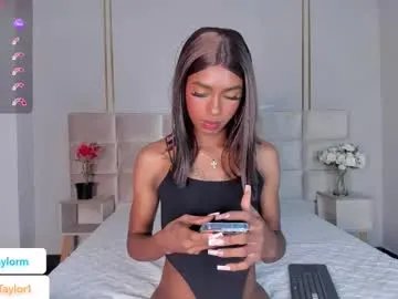daisytaylor_ on Chaturbate