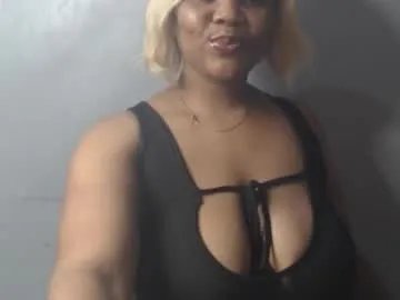 dark_chocoxx on Chaturbate