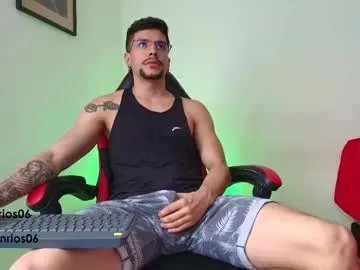 deconrios on Chaturbate