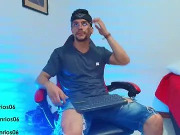 deconrios on Chaturbate