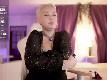 divine_kim on Chaturbate