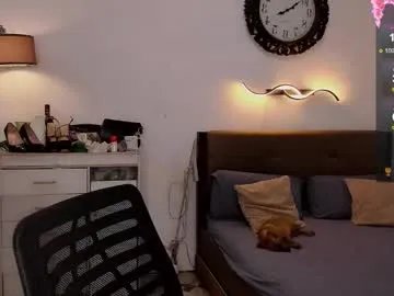 divinequeen on Chaturbate