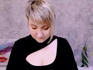 djullia on Chaturbate