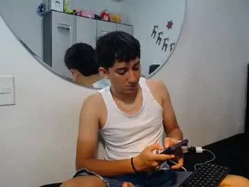 dravith_and_valery on Chaturbate