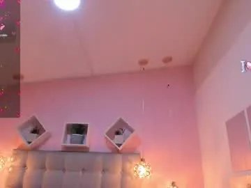 dulce_powl on Chaturbate