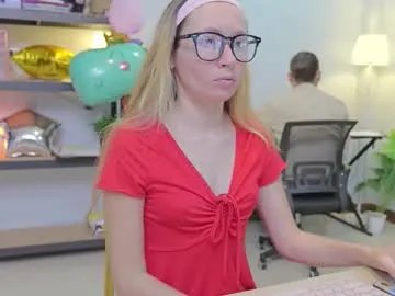 ellcrys on Chaturbate