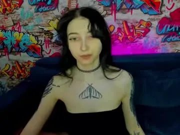 ellen_hops — GOAL: Stand up and spin [11 tokens remaining] Welcome to my room! #smalltits #skinny #18 #slim #goth