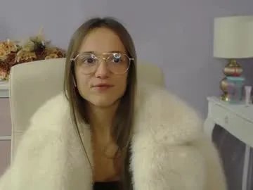 emilly_lust99 on Chaturbate