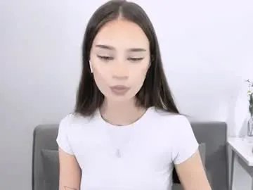 emilycharming — Freechat on Chaturbate