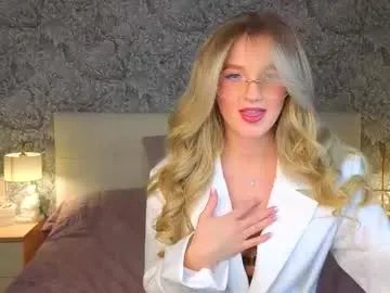 emilydancee — GOAL: write the name of the king of the room on my chest [3681 tokens remaining] My favorite vibrations:38,130,160,180,220,301,500,777,1001(Welcome to my room) #feet, #young, #new, #bigboobs, #pvt, #feet