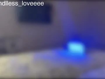 endlessmia on Chaturbate