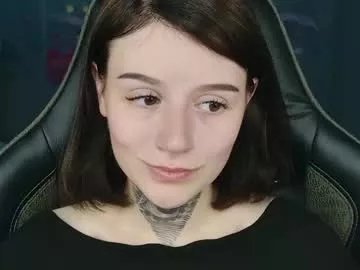 esterhernandes on Chaturbate