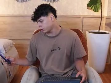 ethan_occonor — GOAL: Sexy Dance [300 tokens remaining] Welcome to my room! #teen #young #cute #18 #skinny