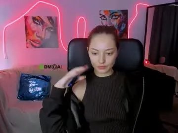 eva_smiith_ — GOAL: flash ass [117 tokens remaining] Welcome to my room! #smoke #blonde #lovense #mistress #pussy