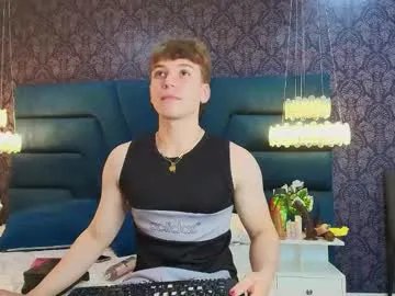 femboy_max on Chaturbate