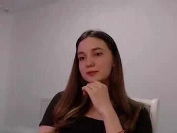 fireflies_fly_ — #nonude #cute #natural #smile #young