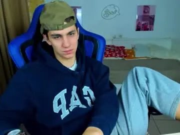 frank_mooree on Chaturbate