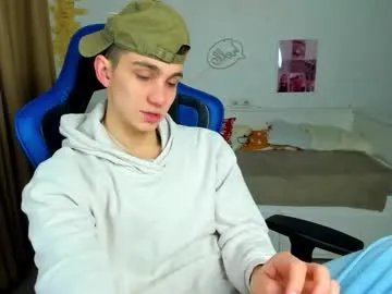 frank_mooree on Chaturbate