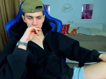 frank_mooree on Chaturbate