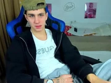 frank_mooree on Chaturbate