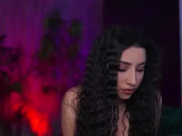 ginavalentinna on Chaturbate