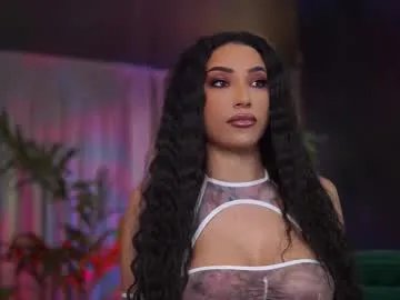 ginavalentinna on Chaturbate