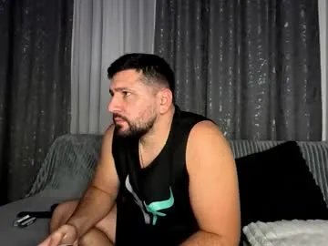gold_alpha_boy on Chaturbate