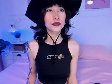 hannahpage — GOAL: Deepthroat + a lot saliva  [222 tokens remaining] My throat is ready for your delicious cock  #anal #deepthroat #footjob #saliva #cosplay