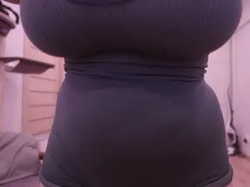 harmonicdiv on Chaturbate