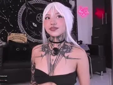 hazellwitch on Chaturbate