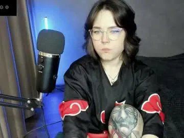 hell_hotline on Chaturbate