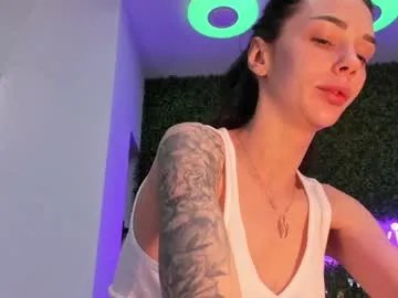 hotfallingdevil — Pvt open !OF /fallingdevil  Warning extremely horny Lets make it #cum and #squirt with big levels /222/333/444/1000