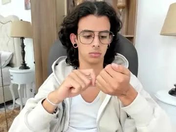 ibratxandy — GOAL: Show Body [55 tokens remaining] Welcome, to my room enjoy and tell me what your mind wants  #twink #Skinny #Cum #Anal #Femboy