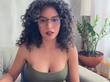 illaroom on Chaturbate