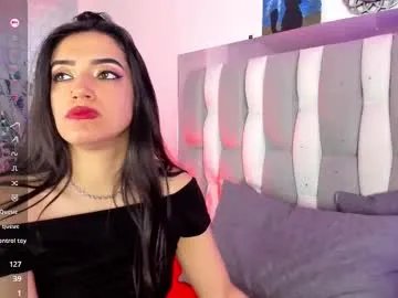 isadiazz on Chaturbate