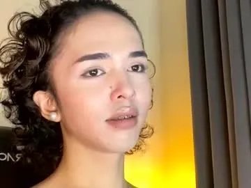 jade_the_vergin02 on Chaturbate