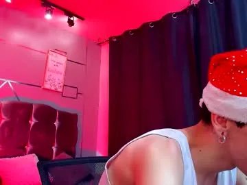 james_adamss_ on Chaturbate
