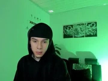 james_adamss_ on Chaturbate