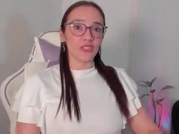 jess1ca_herrera on Chaturbate
