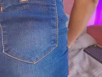 karina2smith on Chaturbate