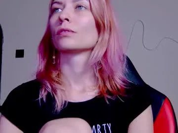 karoline121 on Chaturbate