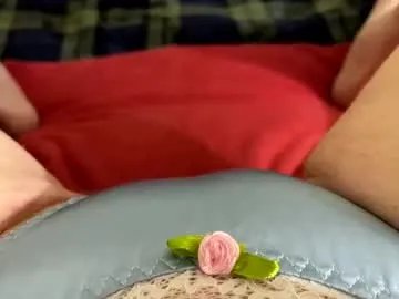 kittyneedsherdaddy on Chaturbate