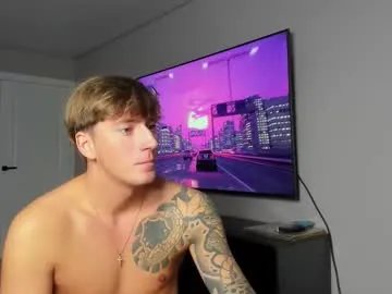 krishort on Chaturbate