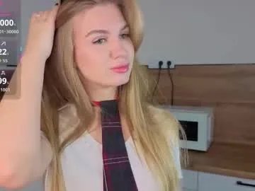 lauriegutierrez on Chaturbate