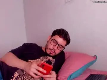 leoandviolet on Chaturbate
