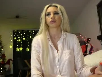 lisaakira on Chaturbate