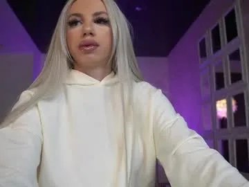 lisaakira on Chaturbate