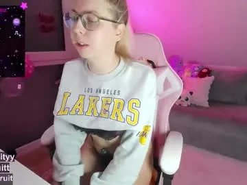 livewithlucy on Chaturbate