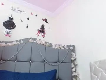 luna_rougets on Chaturbate